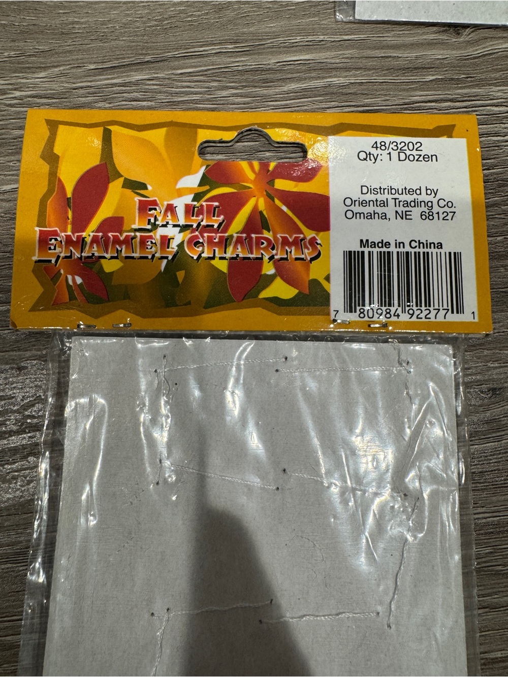 š Fall Enamel Charms - 3 New Packs Of Multi-Color Leaf Charms - Picture 11 of 16